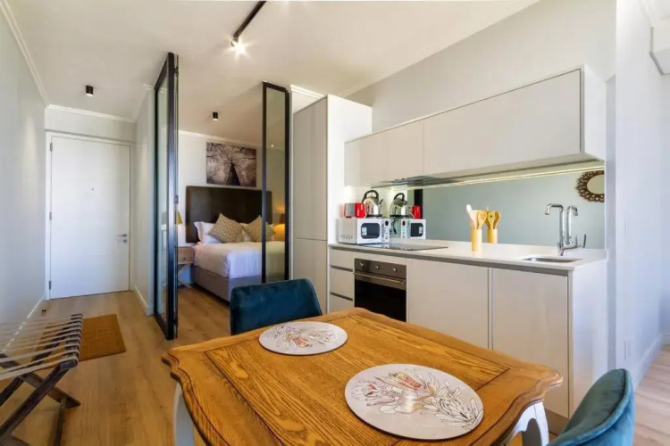 Alimama Spaces: the Pinnacle Ellipse