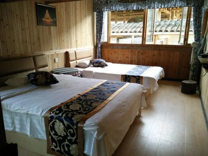 Long Feng Inn