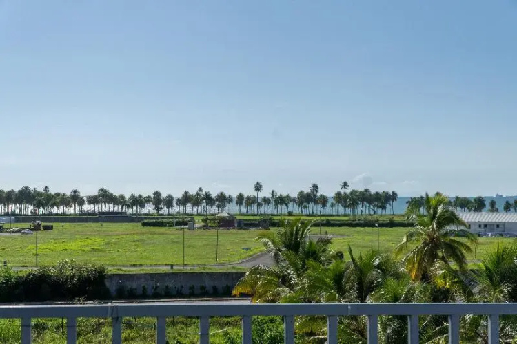 Ocean Breeze Apartments