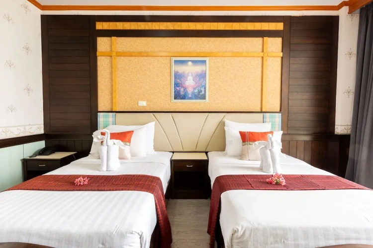 Deluxe Twin room with balcony