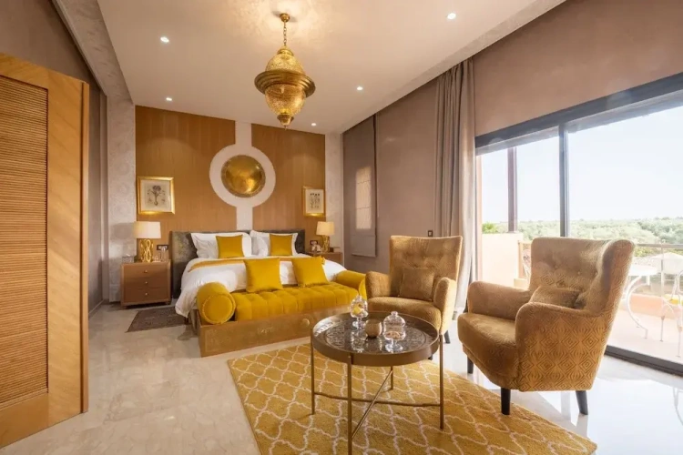 Royal room