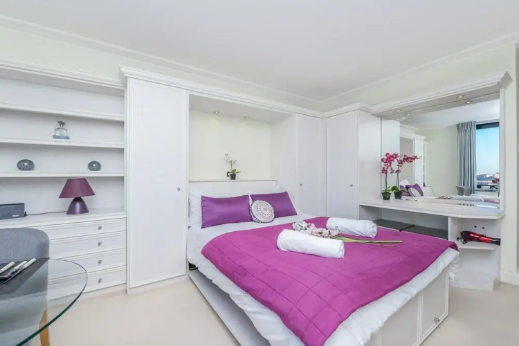 945 - Point west - Studio Apartment