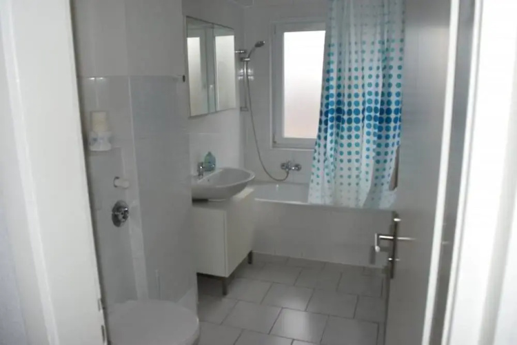 AB Apartment 13
