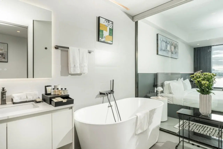 One Riviera Hotel and Residences