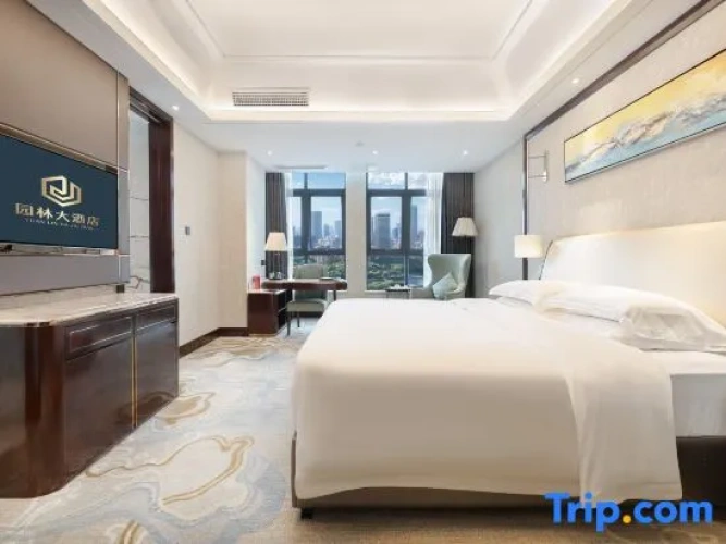 Premier Junior Suite