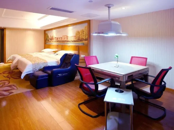 Double Suite