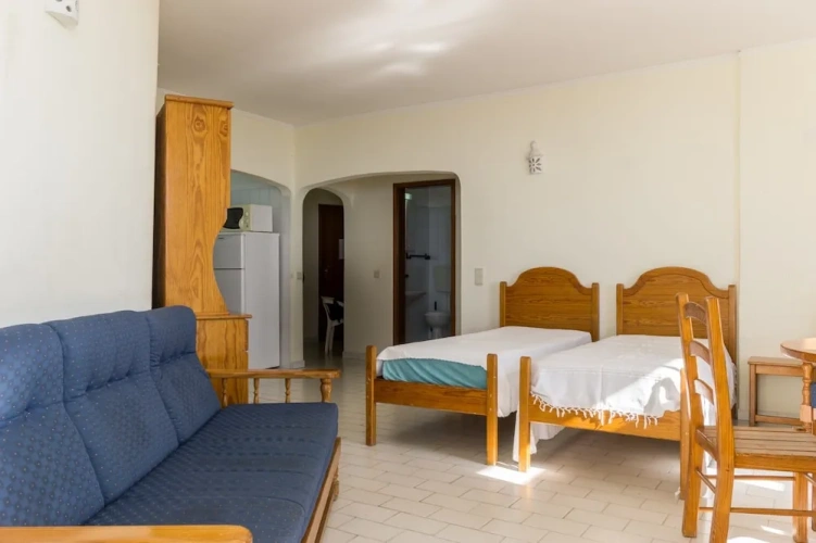 1 Bedroom Apartment with sea view
