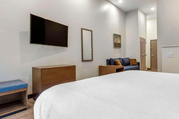 The Cranberry, Ascend Hotel Collection