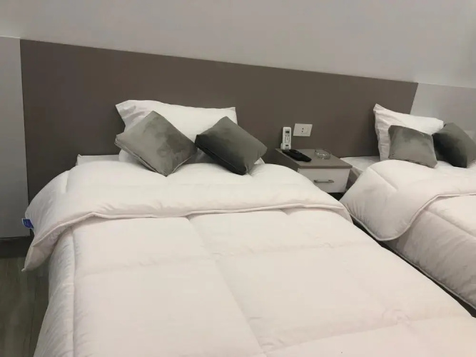 Elite Pyramids Inn