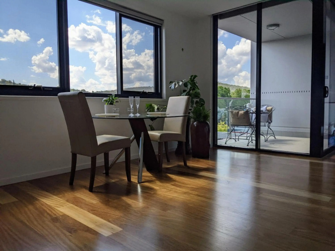 The Botanical 304