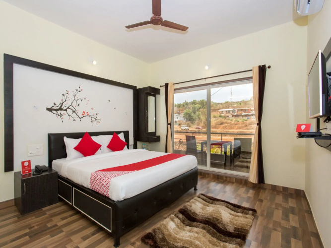 OYO 12936 Hotel Paradise