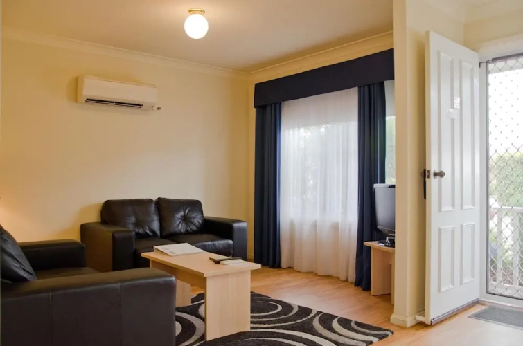 2 Bedrooms Standard Quadruple Suite
