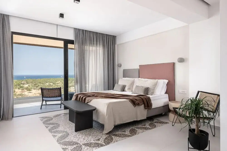 Nuovo Luxury Suites