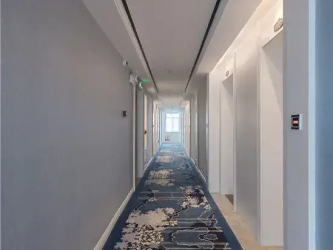Bainian Hotel