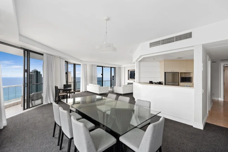 Penthouse Suite with balcony and with ocean view