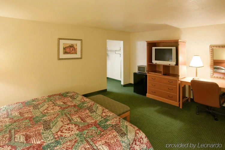 Econo Lodge Del Rio
