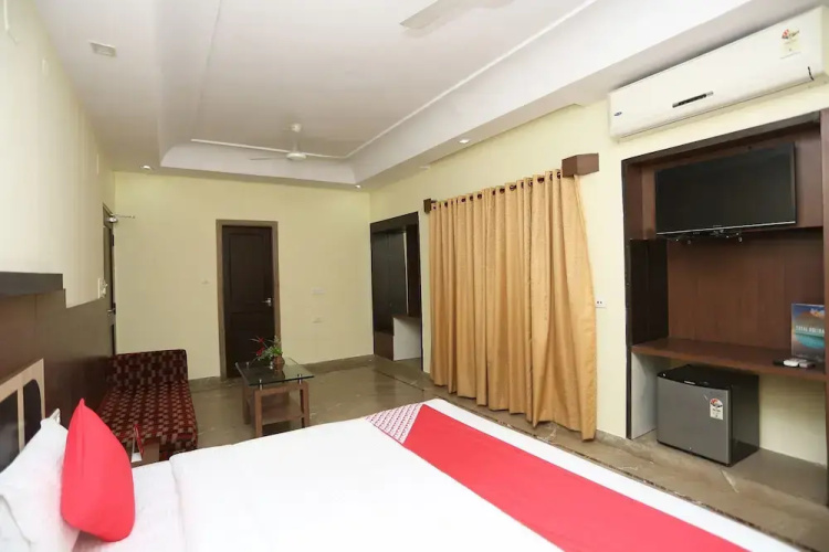 Yogendra Residency