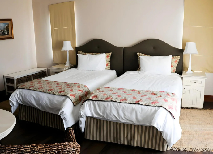 Candlewoods Guesthouse