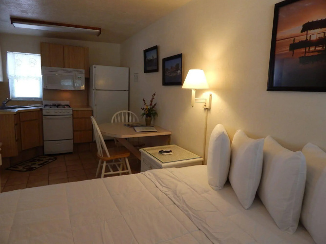 Parmer's Resort