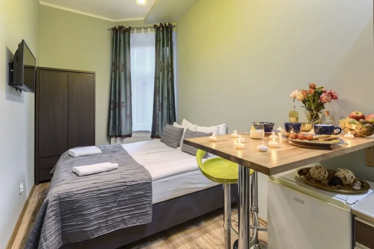 Economy Double room with courtyard view