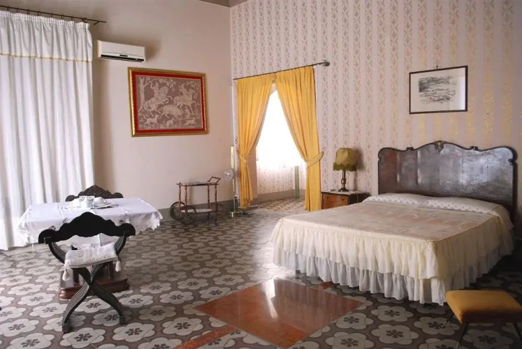 Castelcarlo