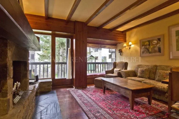 3 Bedrooms Apartment