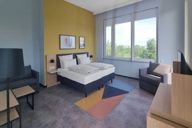 1 Bedroom Suite