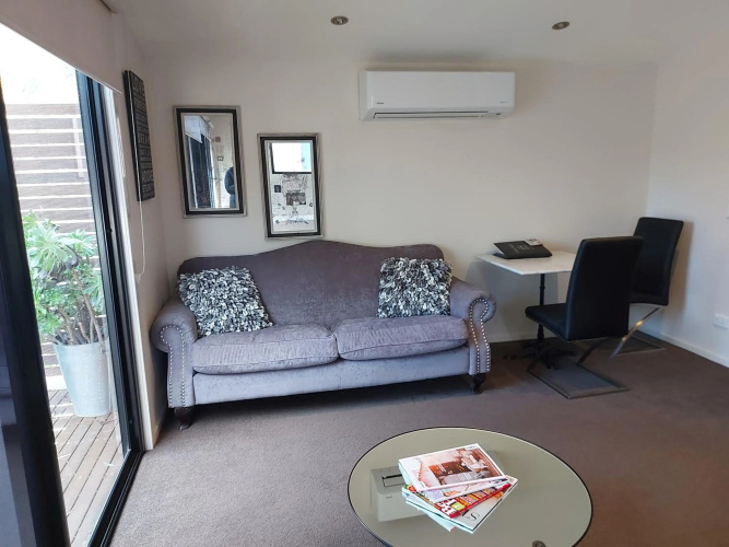 Adelphi Apartment 6 Riverview 2 BDRM or 6A King Studio Riverview both with balconies