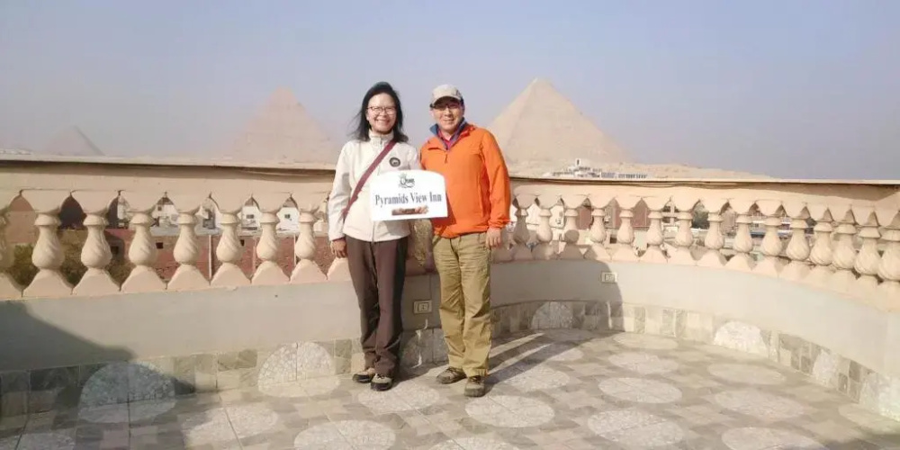 Queen Pyramids View Inn