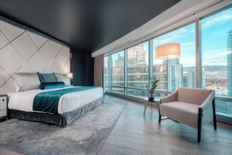 Paradox Vancouver