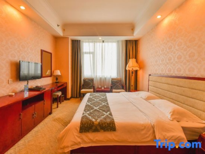 Quadruple Family Suite