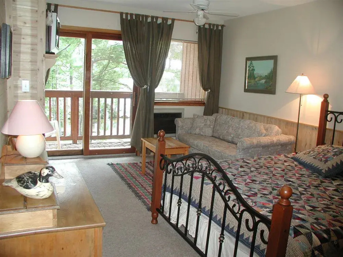 Westwind Inn on the Lake