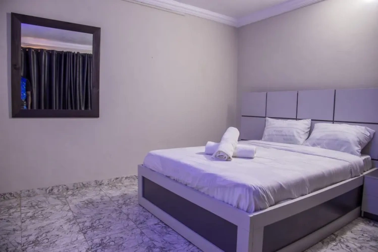 2 Bedrooms Business Apartment