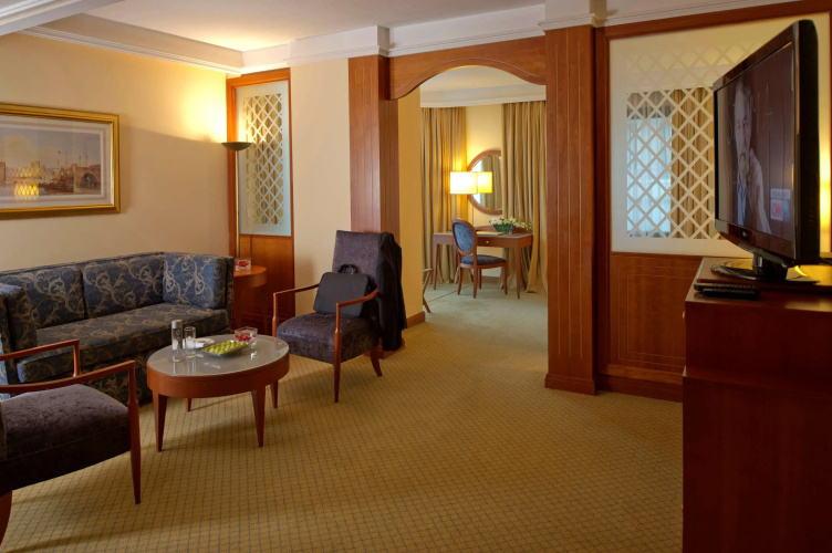 Radisson BLU Martinez Hotel, Beirut