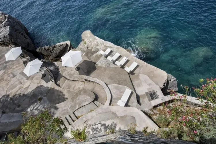 Villa beachfront