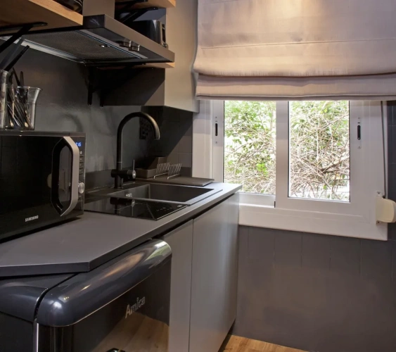 1 Bedroom Apartment with balcony