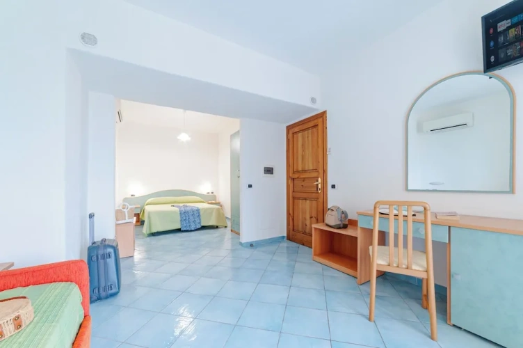 Standard Quadruple room