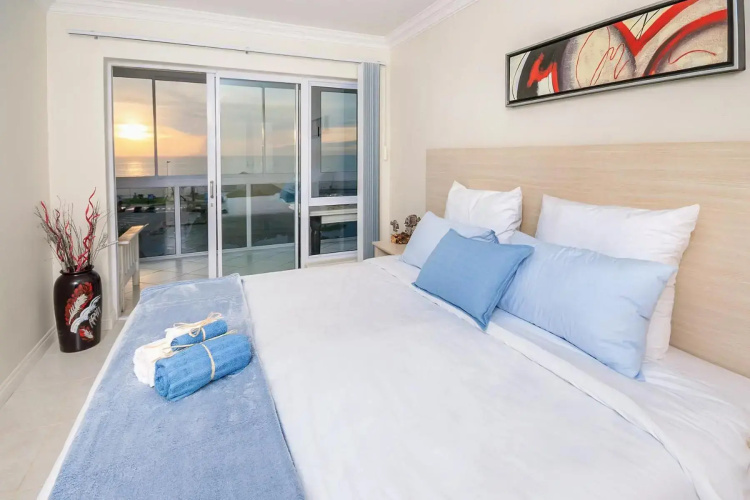 Main Beach Penthouse