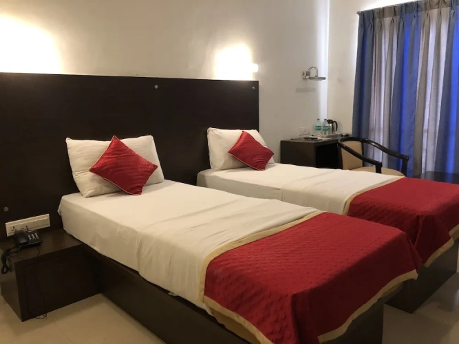 Premium Twin room with city view