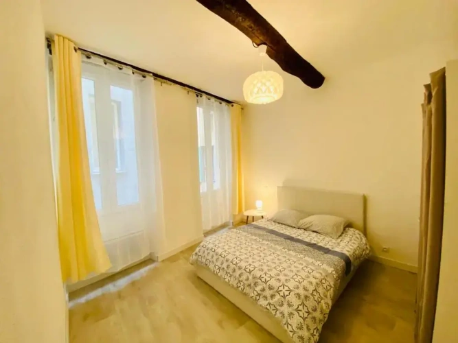 3 Bedrooms Apartment