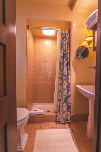 Old Monterey Inn