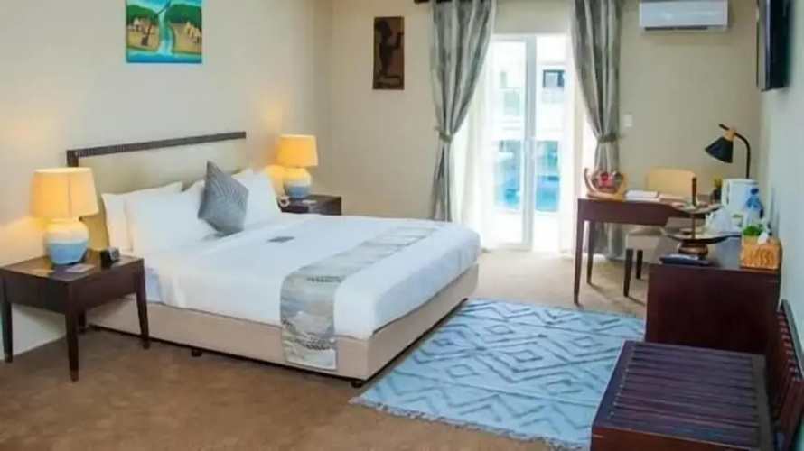 Royal Ambassador Hotel