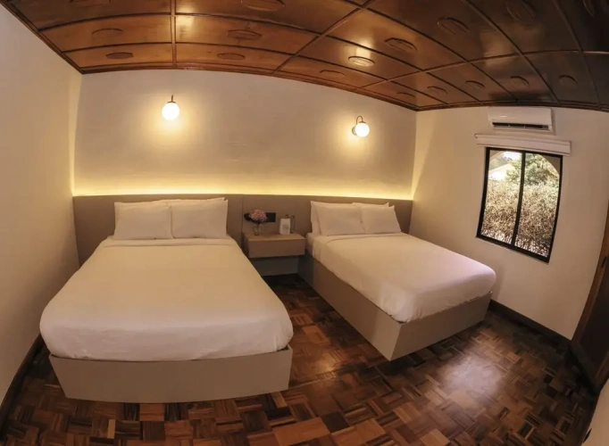 Deluxe Quadruple room