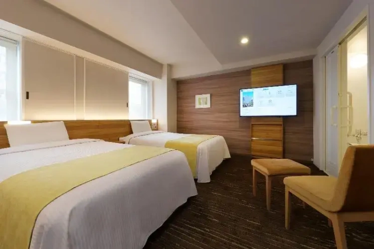 Universal Twin room