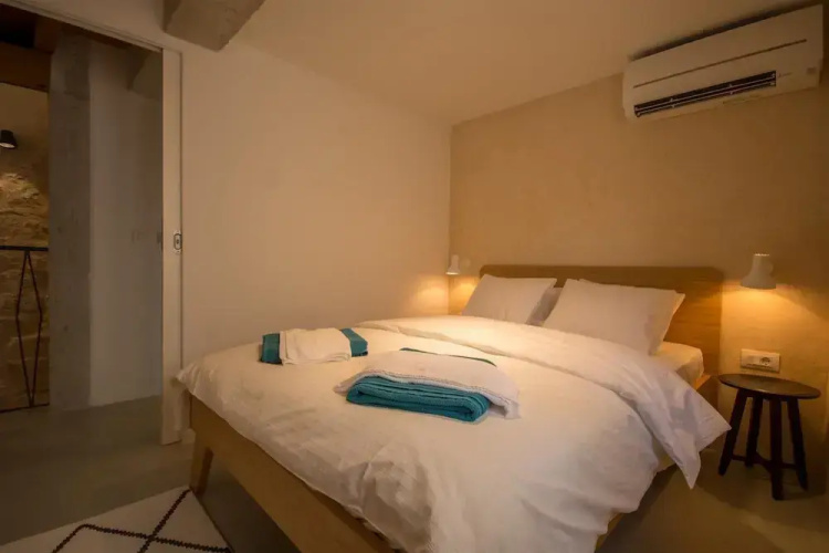 Casa Sepia