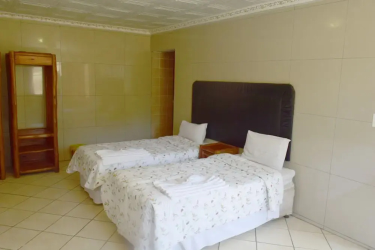 Mthunzi Lodge