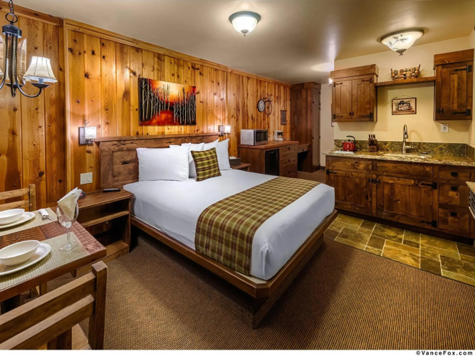 Cedar Glen Lodge