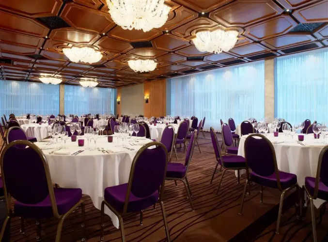 Sheraton Munich Arabellapark HotelOver view