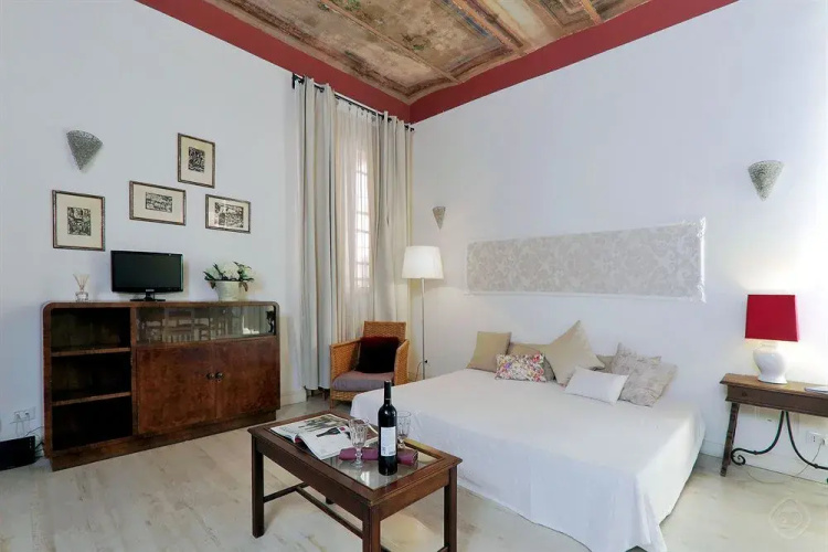 Vaticano apartments-Sistine Chapel area