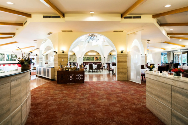 Rogner Hotel Tirana